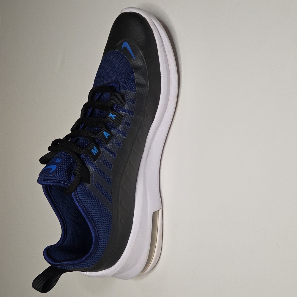 Boys Nike Blue and‎ Black Sneakers with Breathable Mesh